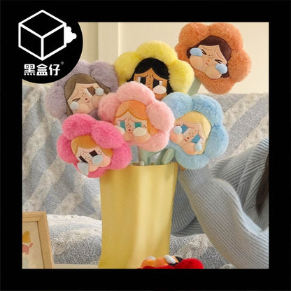 【黑盒仔】POPMART泡泡瑪特-CRYBABY哭娃-悲傷俱樂部系列毛絨花朵🎓贈送畢業小帽子🎓